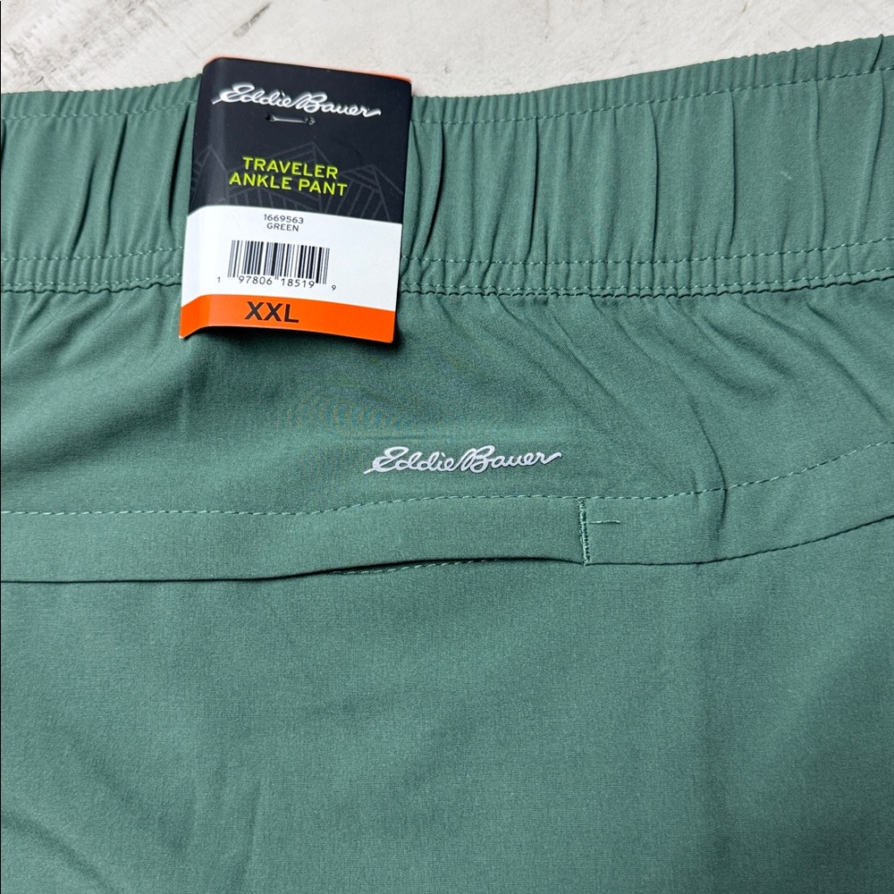 Eddie Bauer Women's Green Pull-On Straight-Leg Pants - Picture 10 of 11